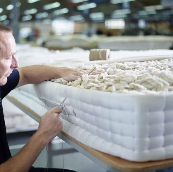 Materassi Vispring cuciture bordo Punto inglese