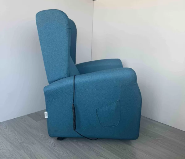 Trilly outlet fianco Trilly outlet fianco